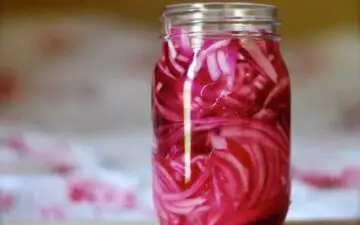Pickled red onions recipe